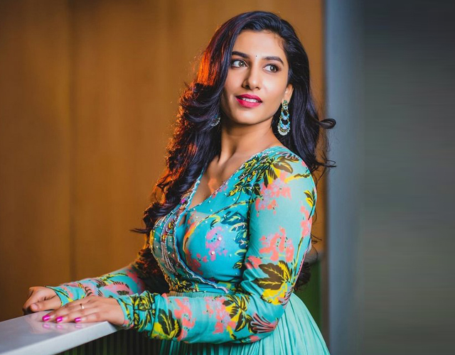 Vishnu Priya Pictures